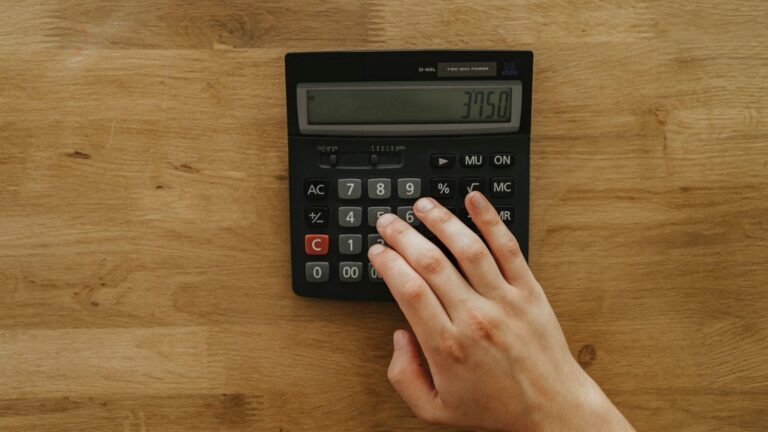 Comment multiplier et diviser les heures, minutes et secondes ?
